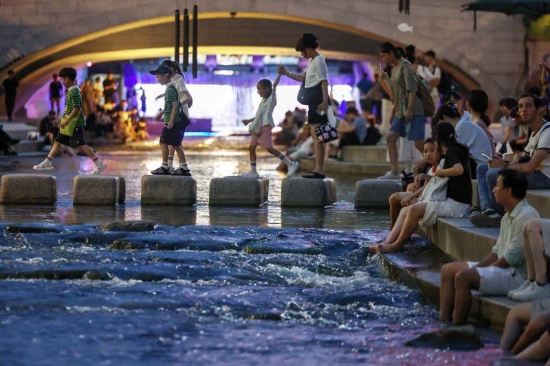 Sultry Nights Sweep Jeonnam Coast as Gwangyang Records 25.8°C Tropical Night