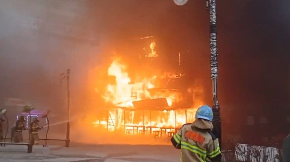 Late-Night Blaze Sends Black Smoke Over Incheon’s Guwol-dong