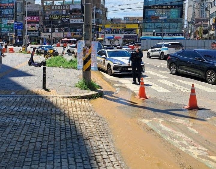 Unexpected Sinkhole Strikes Near Ajou University Intersection